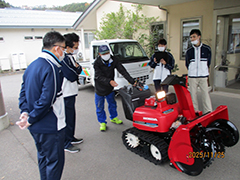 新しい除雪機が入りました 2